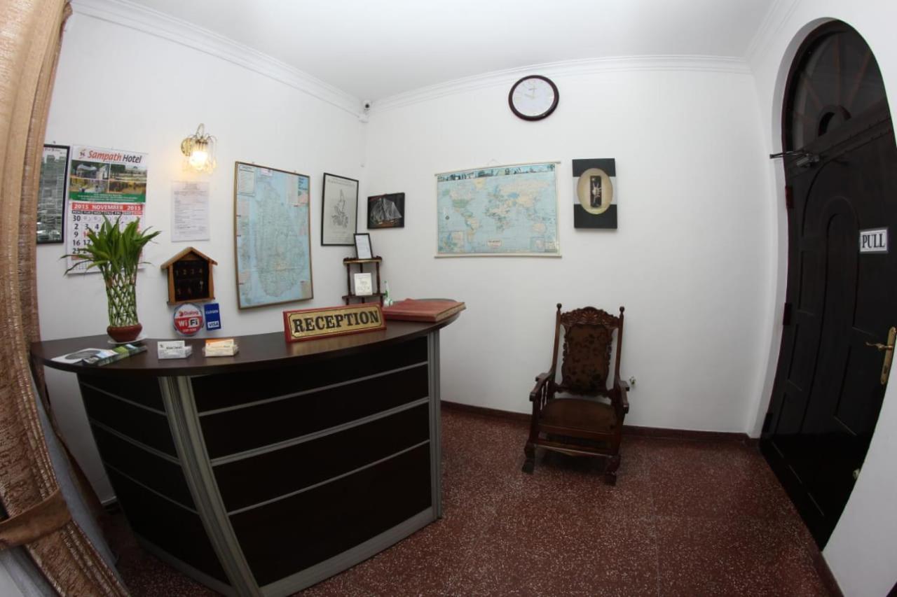 Sampath Hotel Νουβάρα Ελίγια Εξωτερικό φωτογραφία